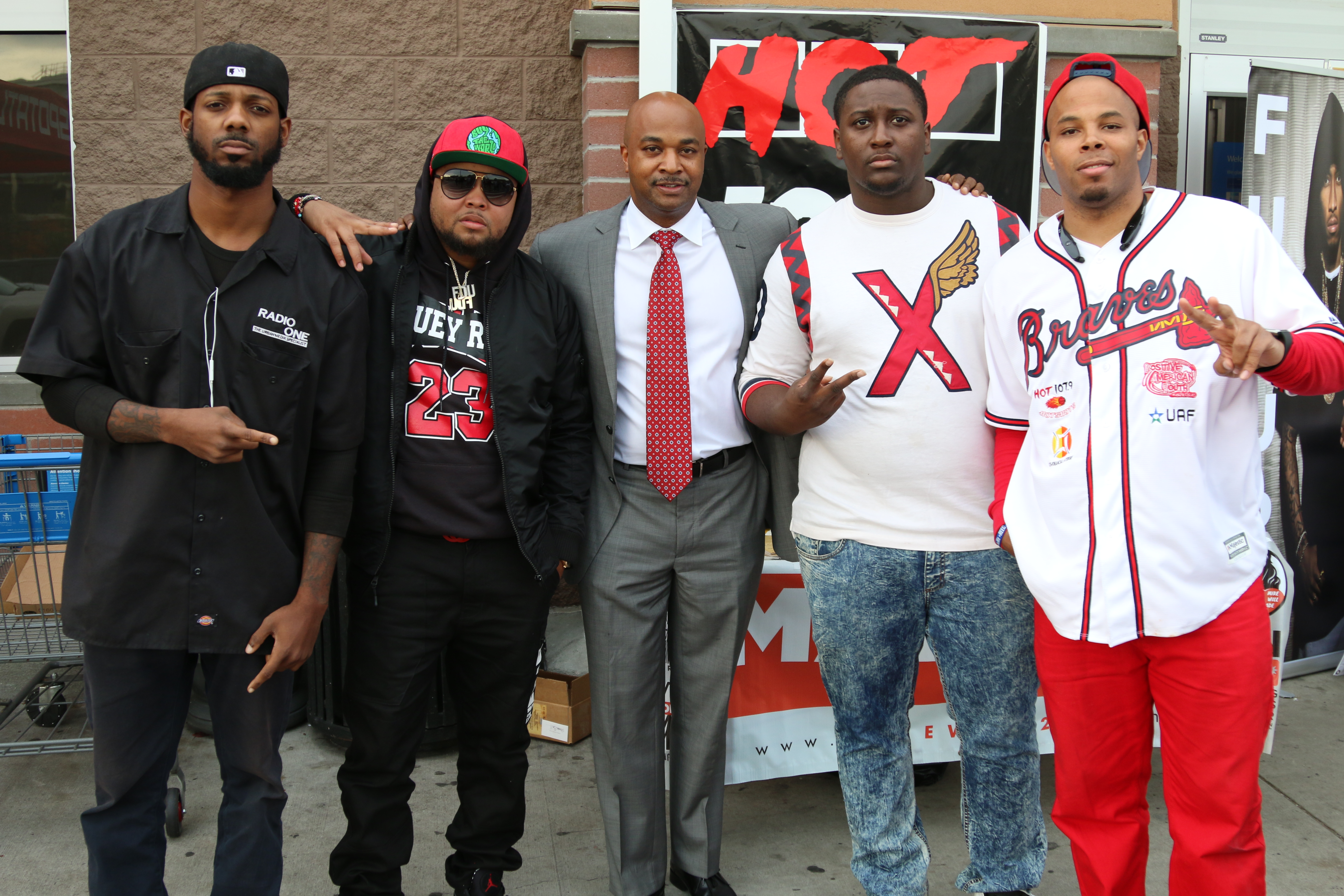 Durtty Boyz Collecting For Seniors [GALLERY]