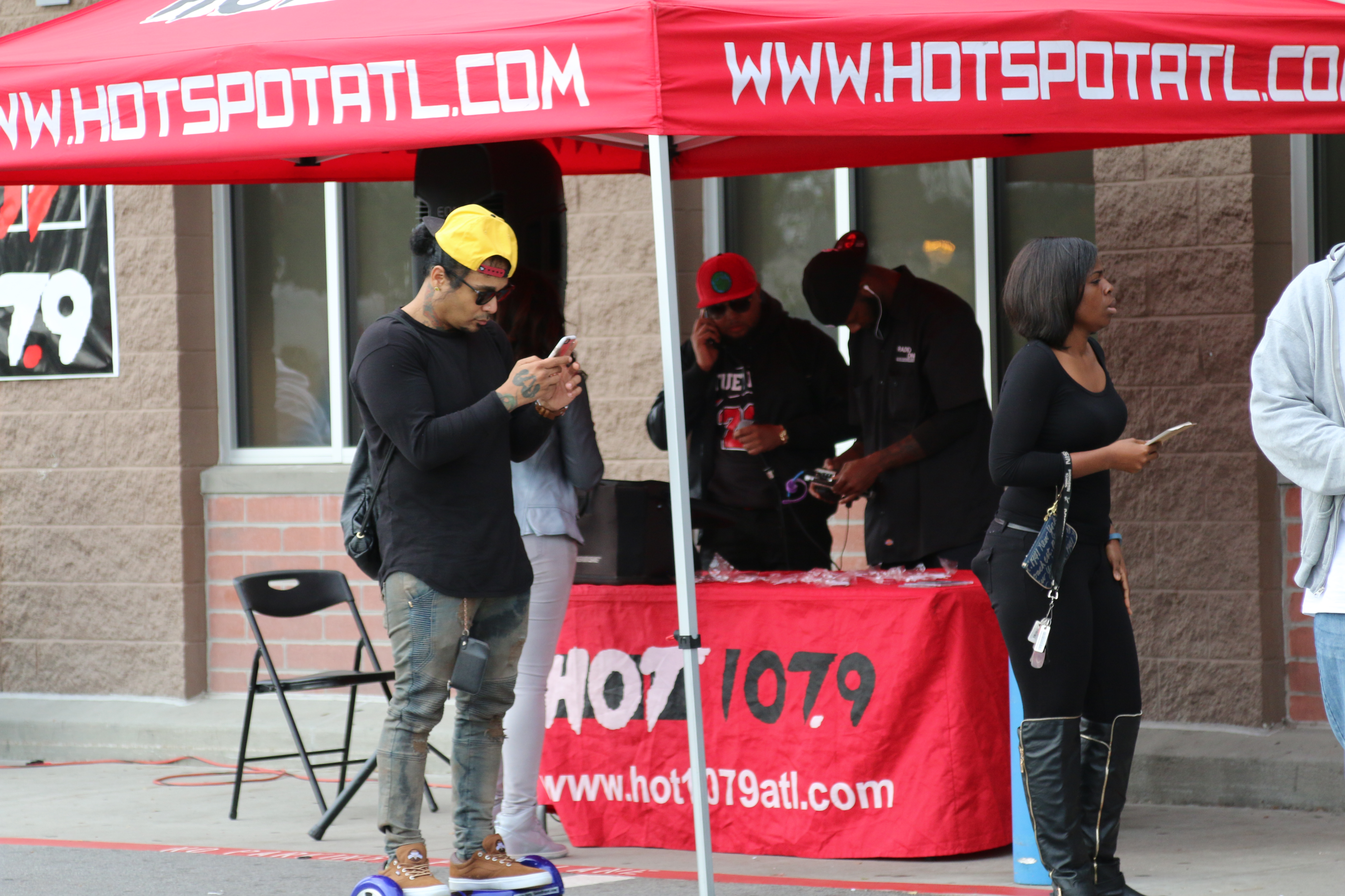 Durtty Boyz Collecting For Seniors [GALLERY]