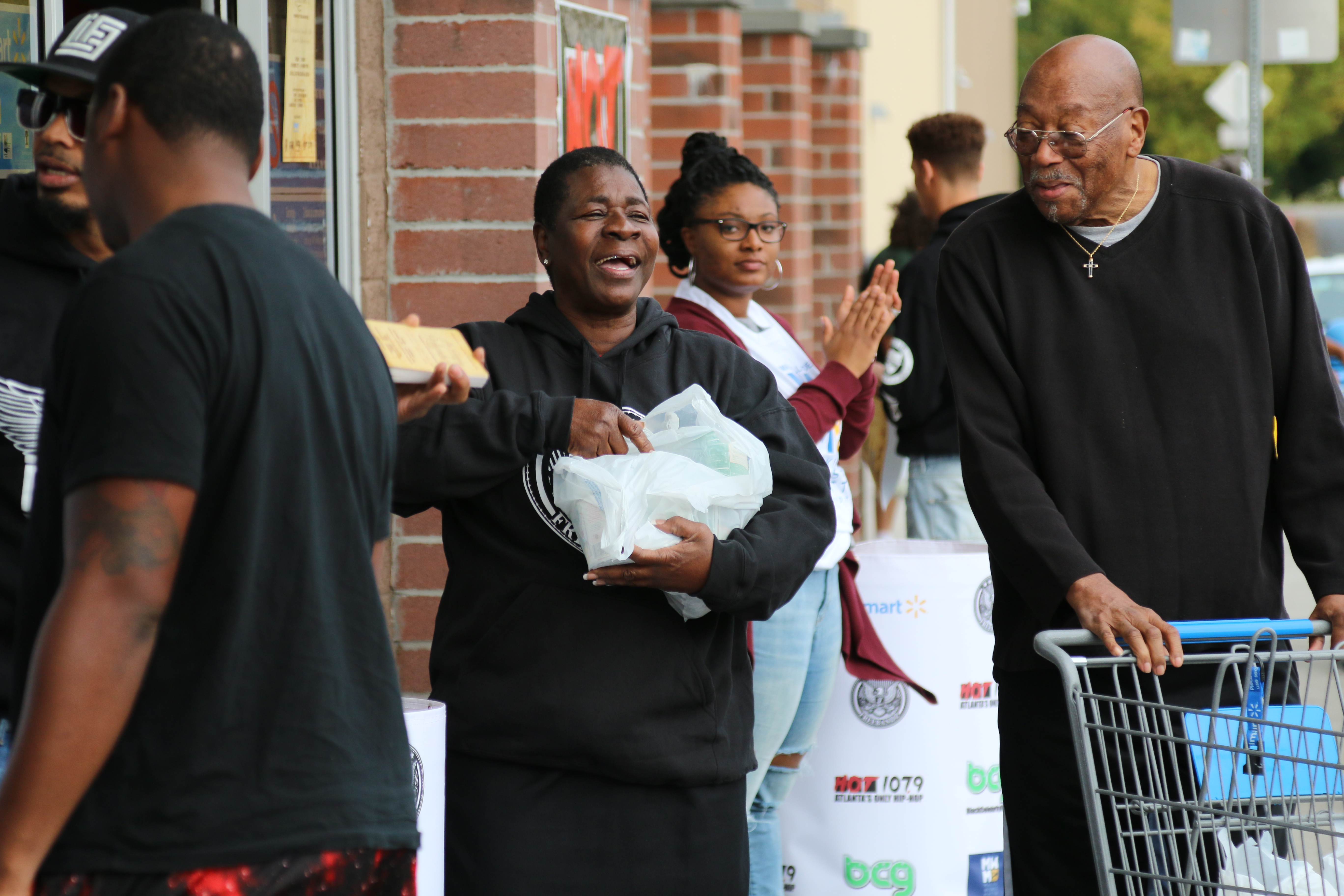 Durtty Boyz Collecting For Seniors [GALLERY]