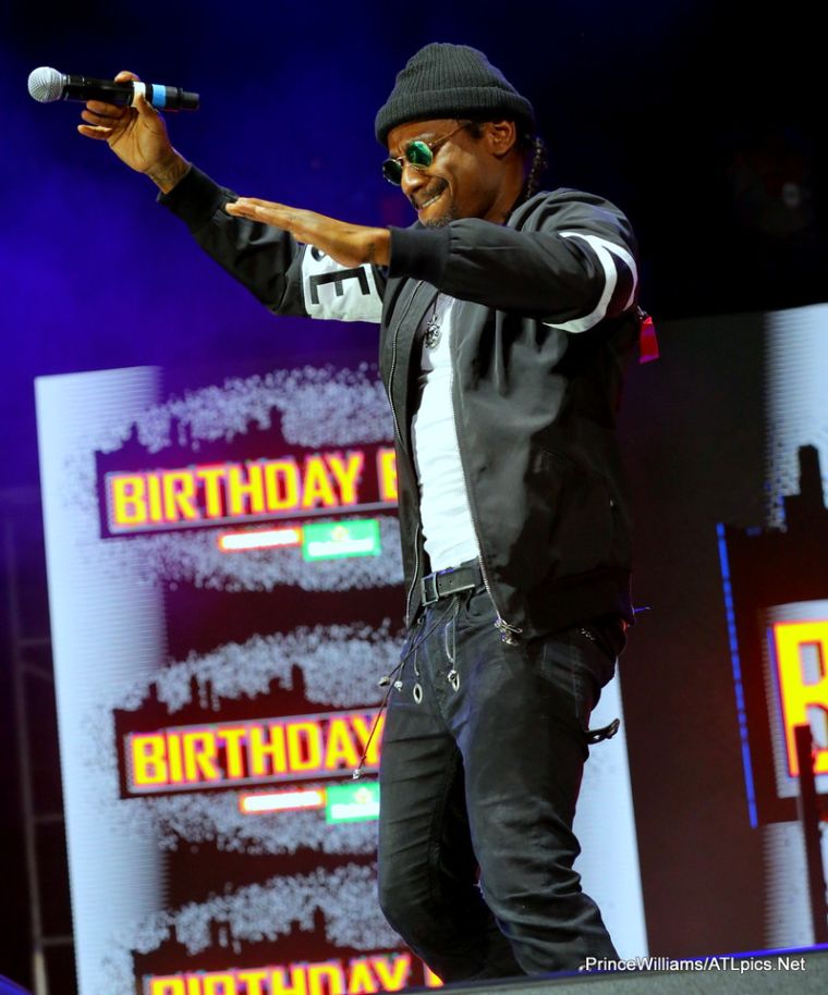 Lloyd + Surprise Guest Ashanti