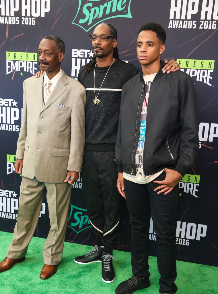 Rapper Snoop Dogg, son Cordell Broadus and father Vernell Varnado