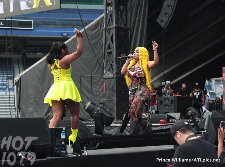 Dream Doll and Erica Banks Performance