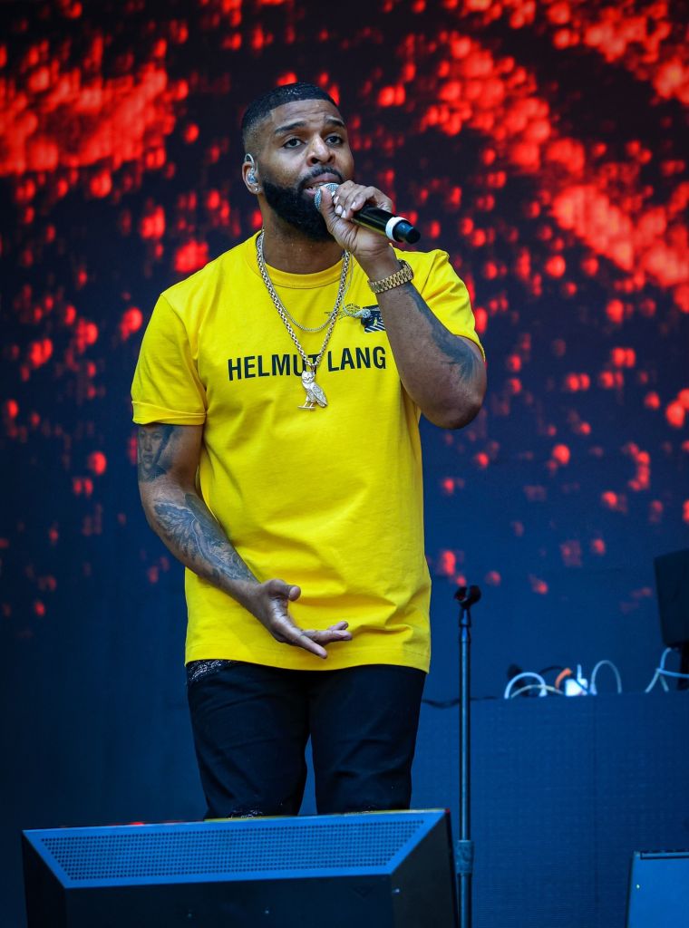 DVSN performs 'If I Get Caught'