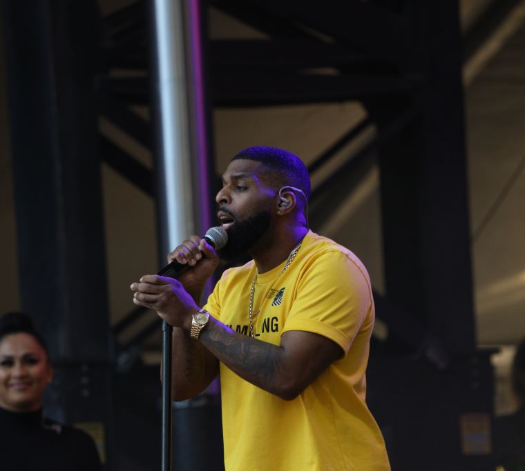 DVSN singing at the One Music Fest