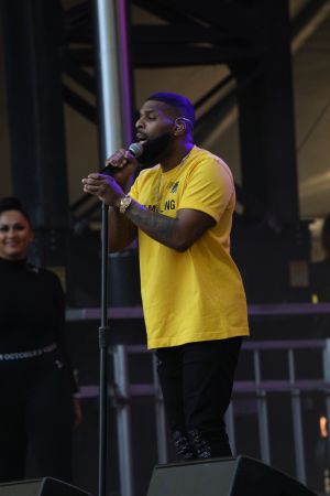 DVSN singing at the One Music Fest