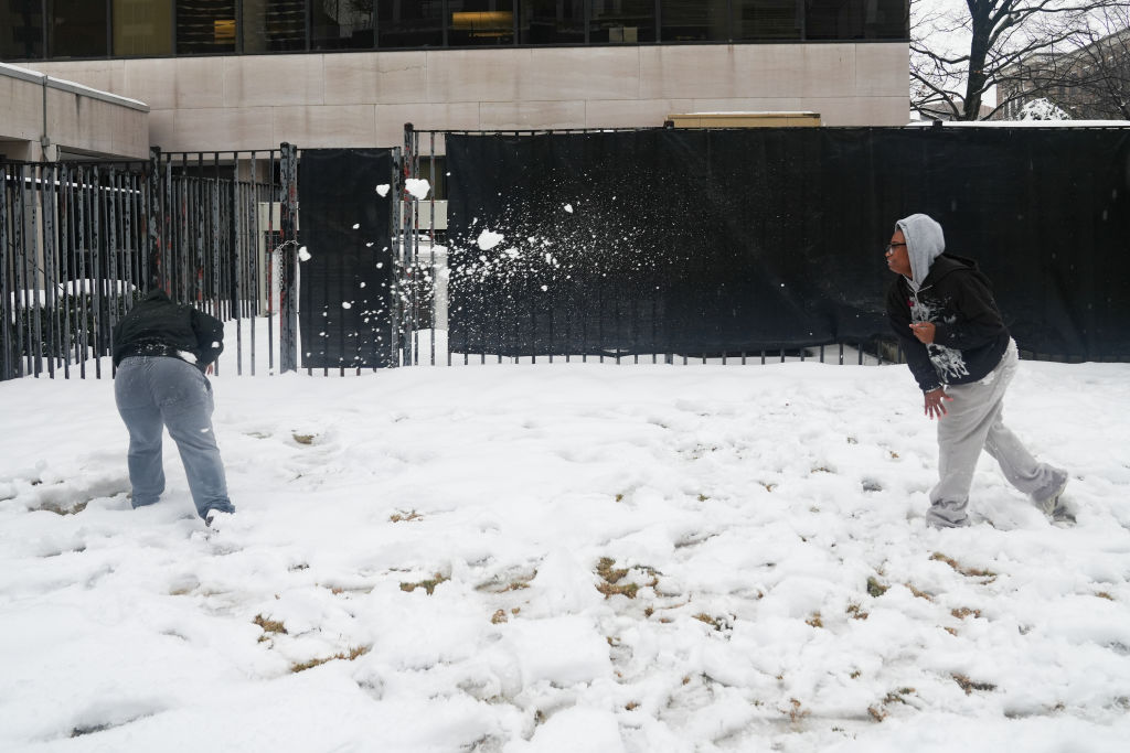 Large Winter Storm Continues To Bring Snow To Southern States