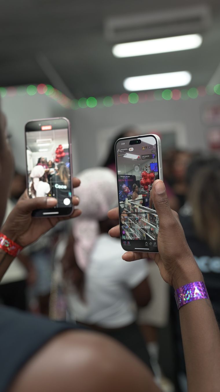 Teyana Taylor "Escape Room" In-Store Signing