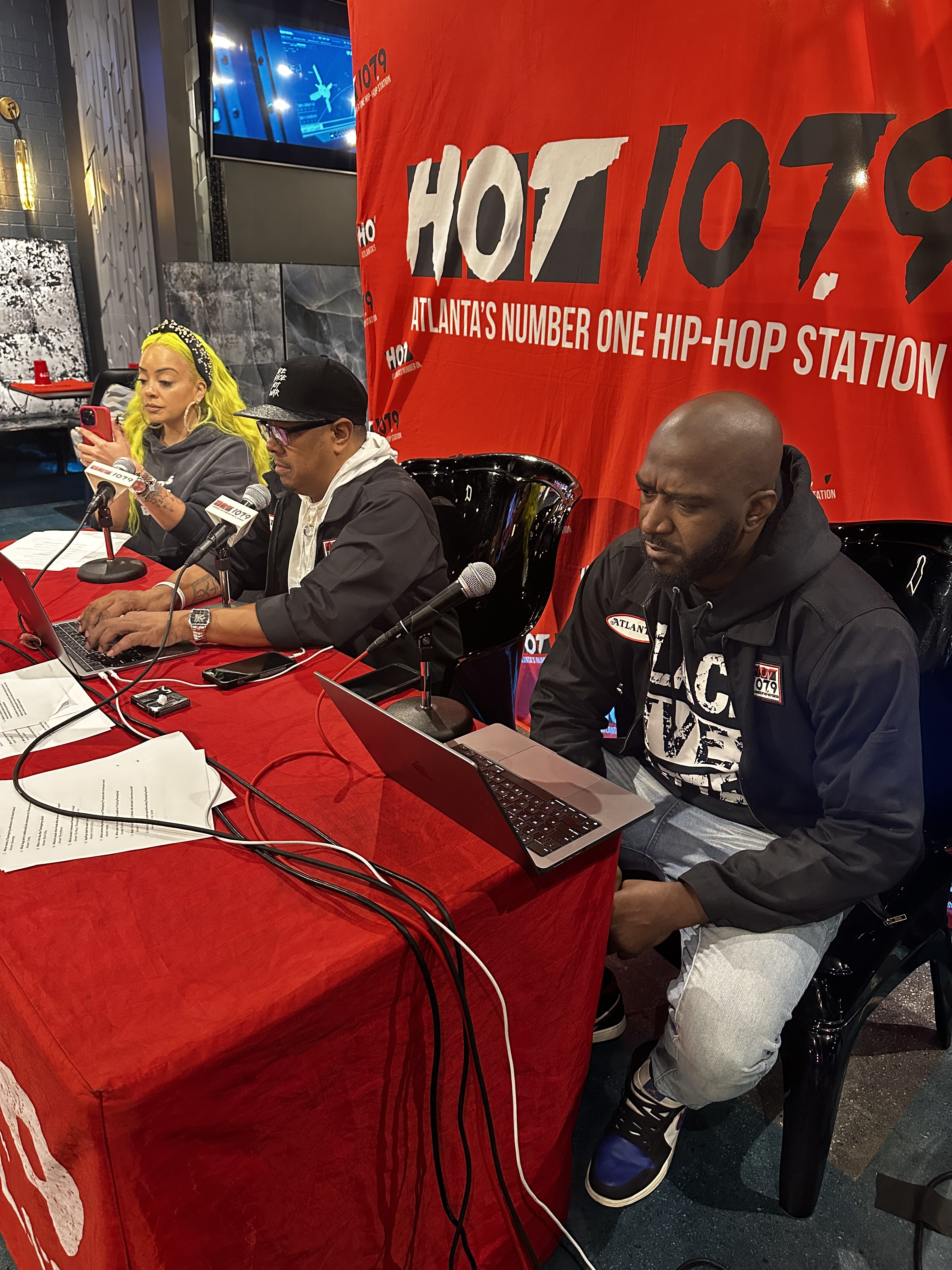 Hot 107.9 & The Morning Hustle At Harolds Chicken and Ice Bar - Panola