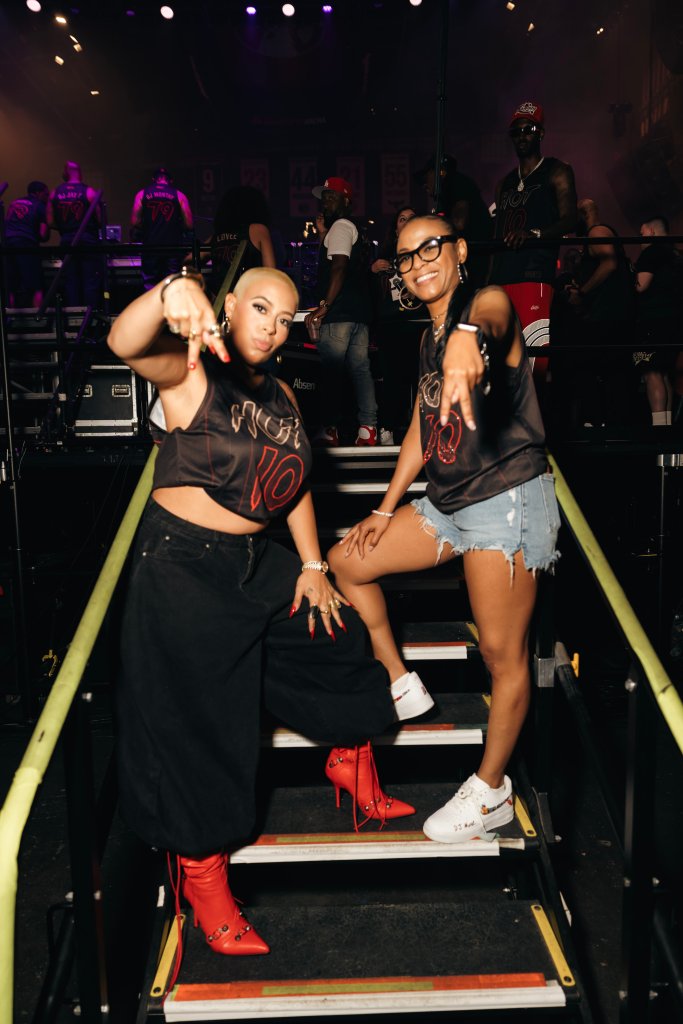 Mandii B & DJ Jazzy T - Birthday Bash XXX Fashion