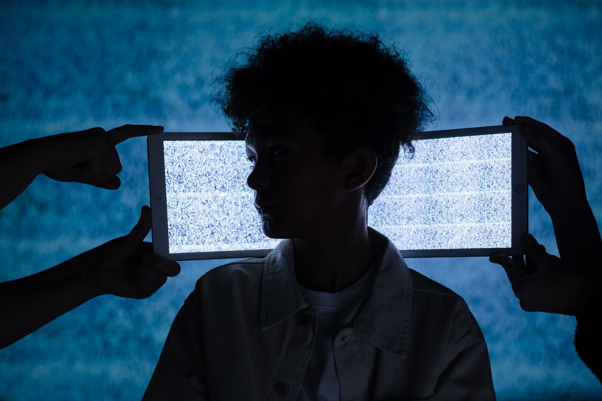 How screen time affects focus in everyday life